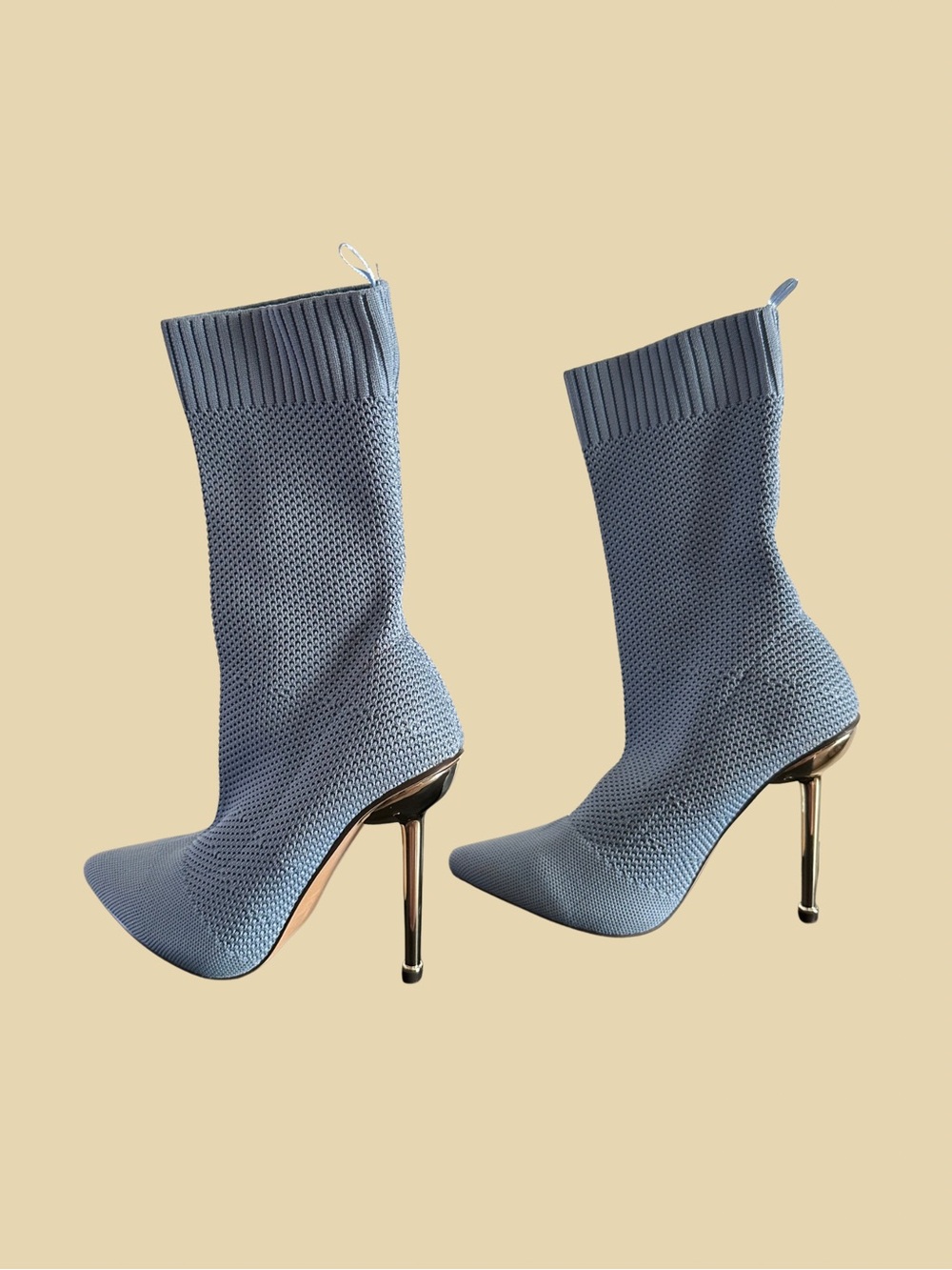 FOREVER 21 Light Blue Bootie Gold Heel SIZE 5.5 Glam Party Night Out Pointed